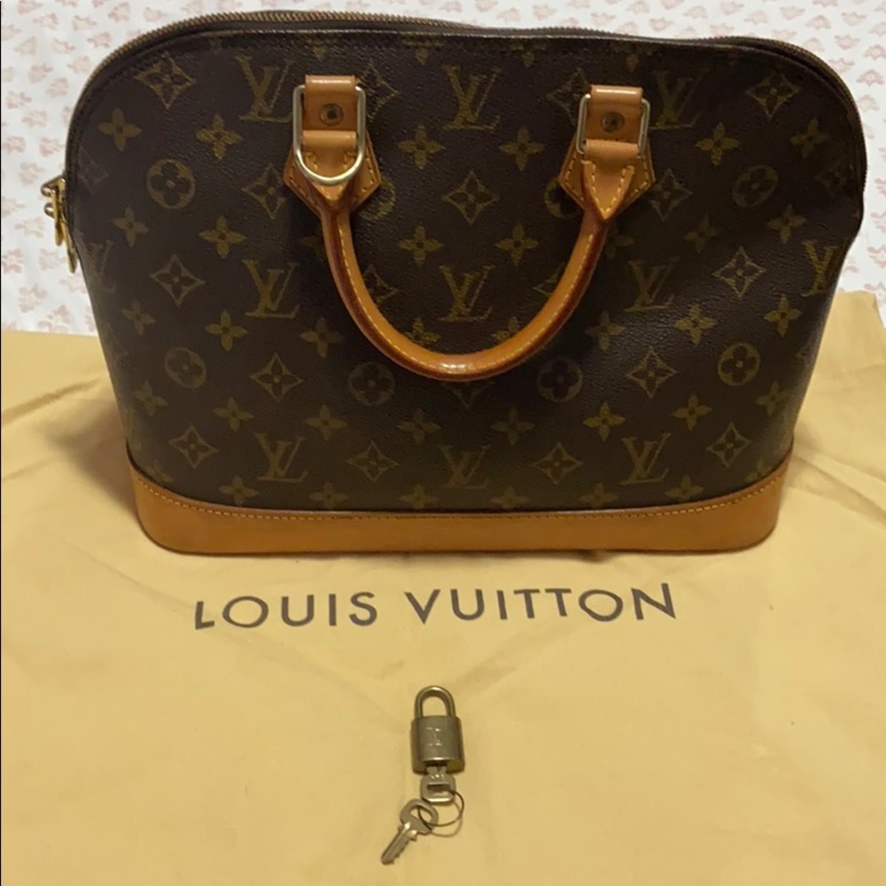 Louis Vuitton Alma